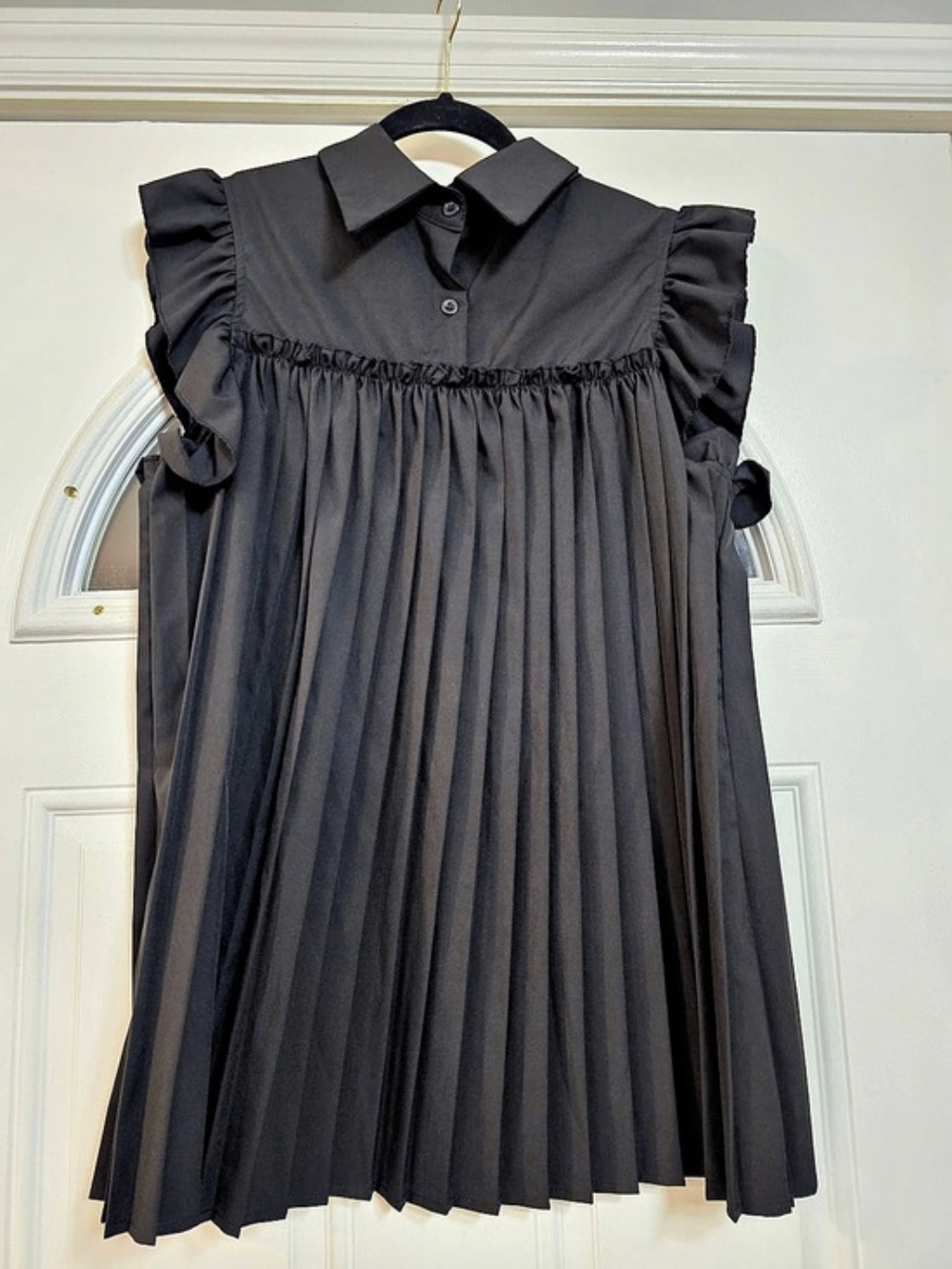Pleated Ruffle Sleeve Mini Dress in Black Like New